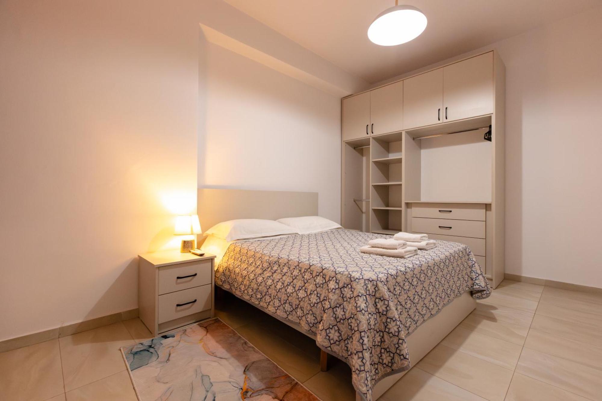 Happy 1 Apartamento